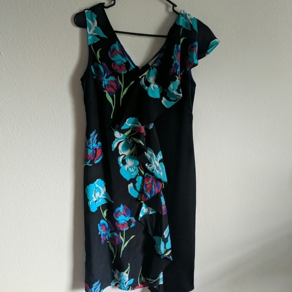 Sleeveless Floral-Print Ruffled Cocktail Dress 2 - Picture 3 of 5